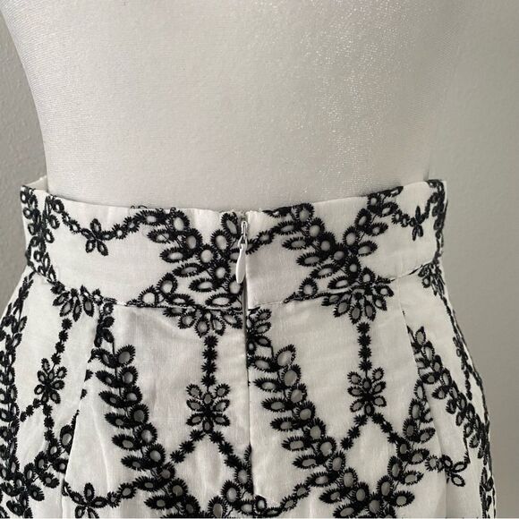 MINKPINK Harvey Mini  Skirt Black White Embroidered Floral Revolve SZ S NWT - Picture 7 of 16